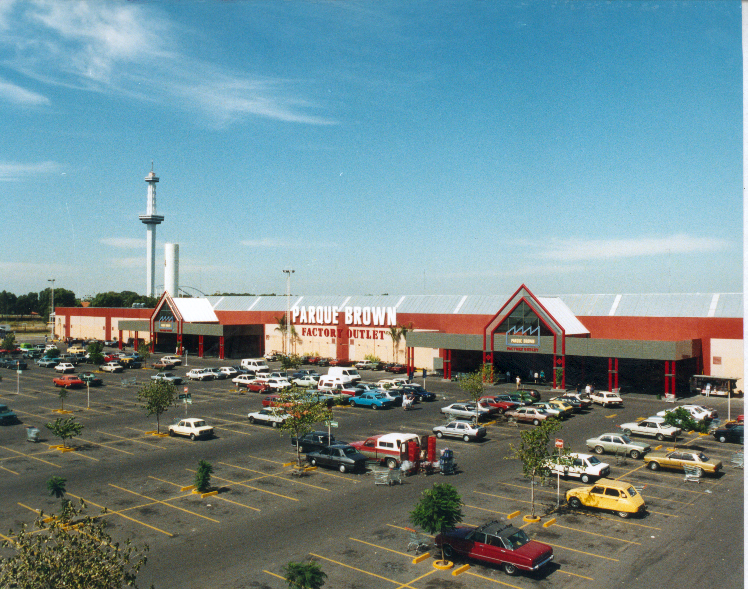 Parque Brown Factory Center